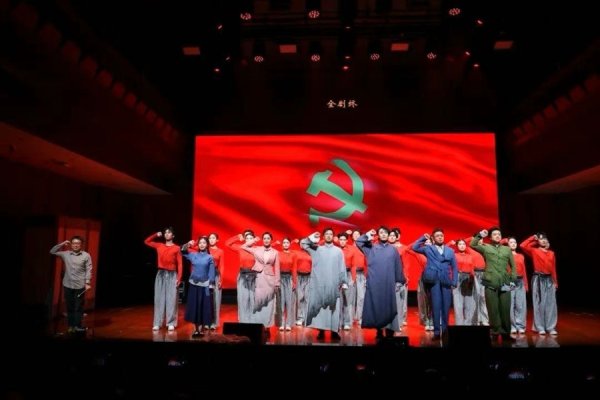 牛千万 蔡元培美育大讲堂迎来剧场版，解码原创红色音乐剧《忠诚》